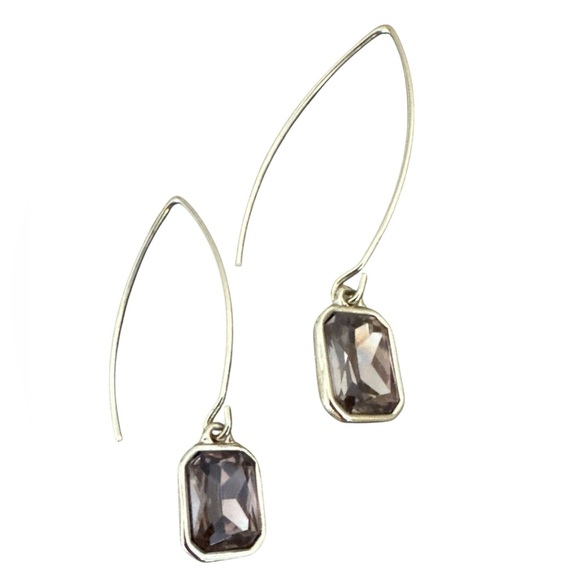 Nine West Gold Necklace Minimalist Design - Picture 2 of 5